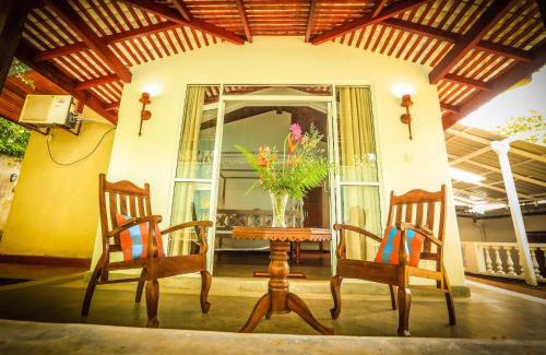 Unawatuna Hotel | Beach Grove Villas