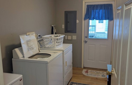 Sturgeon Bay Cottage | Beach Harbor Resort - Beach House Cottage