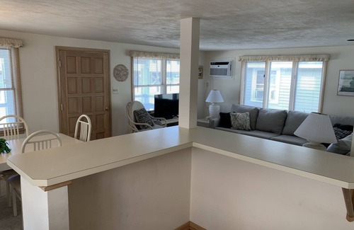 South Beach Haven House | Beach Haven - 7th from Sand