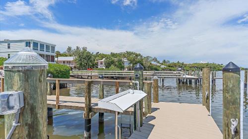 Whitney Beach Apartment | Beach Haven