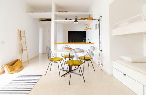 Santa Cruz de Tenerife Apartment | Beach hideaway apartment with modernist design