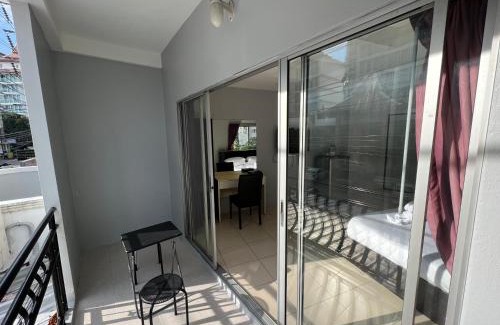 Pratumnak Hill Apartment | Beach&hills