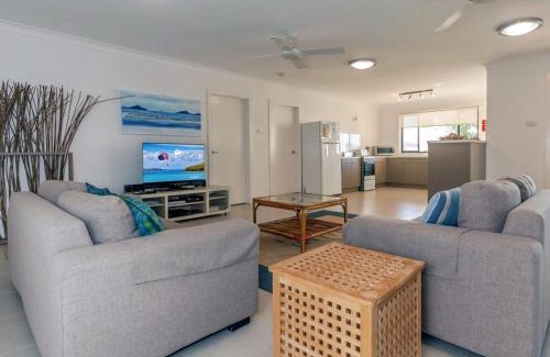 Fingal Bay House | Beach House 1 20 Pacific Drive