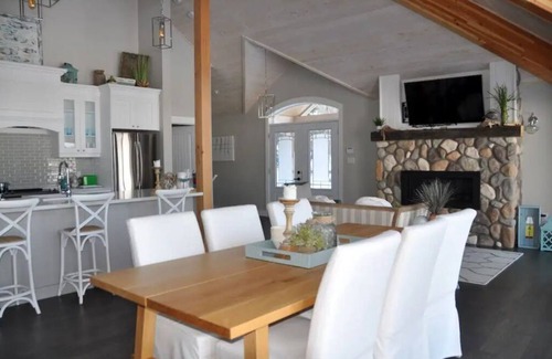 Huntsville Cottage | Beach House