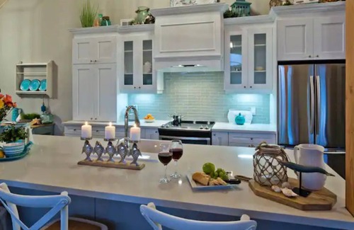 Huntsville Cottage | Beach House