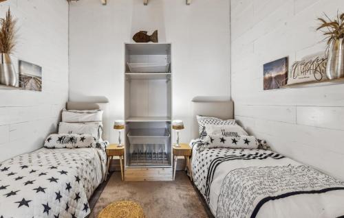 Detern Apartment | Beach House