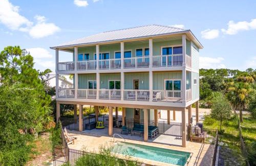 Indian Pass House | Beach House - Deepwater Dream by Panhandle Getaways