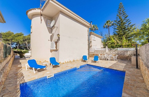 Muro Ski Chalet | Beach house for 6 persons, with pool and garden, in Playas de Muro, Mallorca