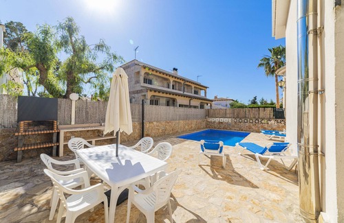 Muro Ski Chalet | Beach house for 6 persons, with pool and garden, in Playas de Muro, Mallorca
