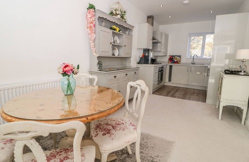 Colwyn Bay Cottage | Beach House