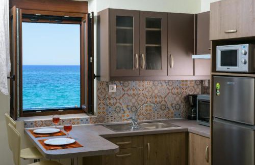 Milatos Beach House | BEACH HOUSE