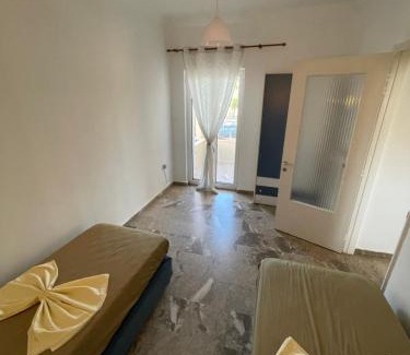 Nea Peramos Apartment | Beach House in Nea Peramos