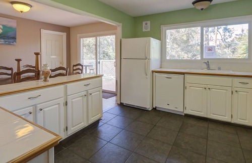 Del Rey Oaks House | Beach house in the woods, best of both worlds!