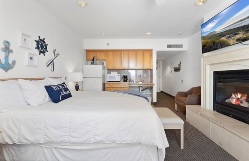 Downtown Hotel | Beach House Inn & Suites