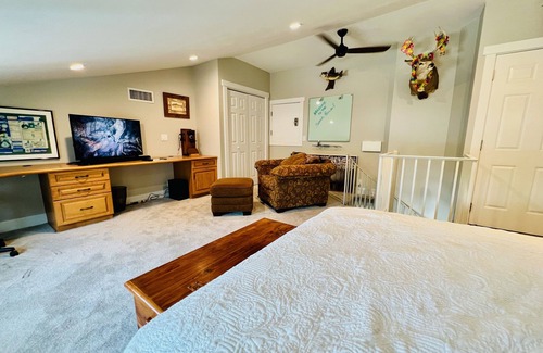 LaPlatte I House | Beach House Lakefront Living & Relaxation
