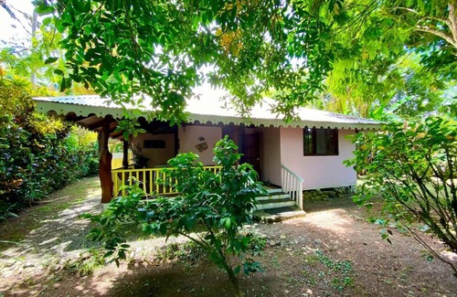 Cahuita Cottage | beach house near Cahuita National Park