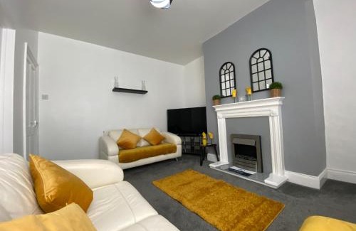 Westoe Apartment | Beach House-New Day Properties