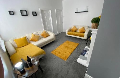 Westoe Apartment | Beach House-New Day Properties