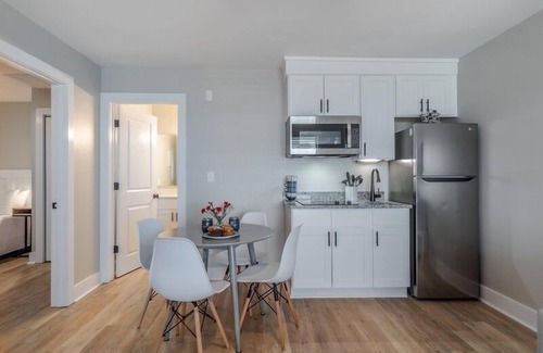 Yaupon Beach Hotel | Beach House OKI - Two King Suite in hotel on Oak Island, North Carolina