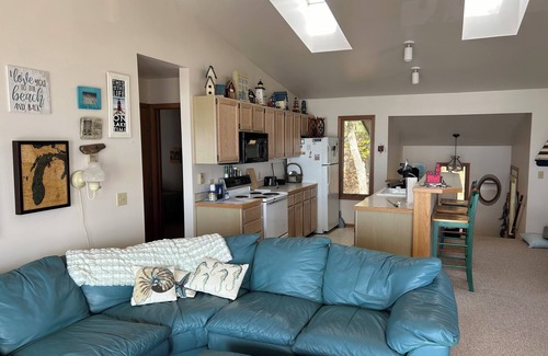 Pentwater Cottage | Beach house on Lake Michigan 5 minutes from Pentwater!
