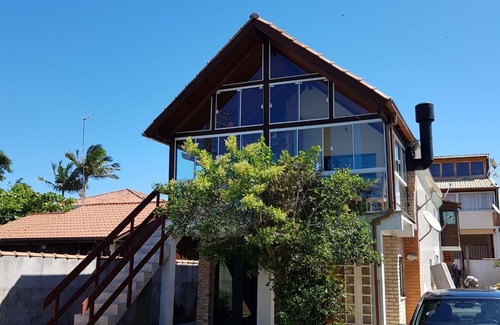 Palhoca House | Beach house on the seafront