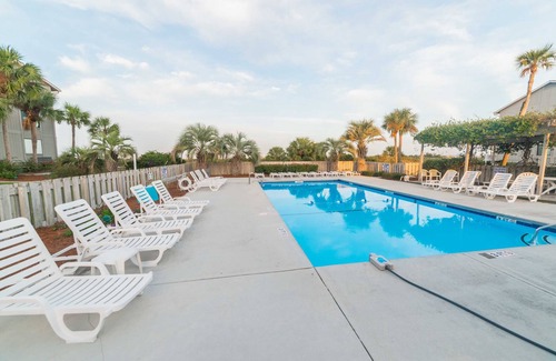 Oceanmarsh Subdivision Condo | Beach house villa! Screened in porch, with views!