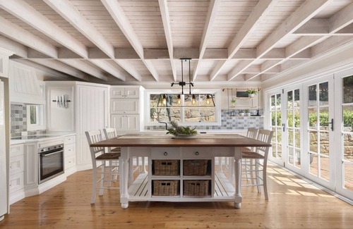 Copacabana House | Beach House with Pool at Copacabana