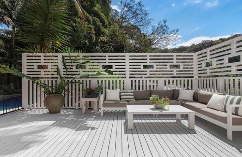 Copacabana House | Beach House with Pool at Copacabana