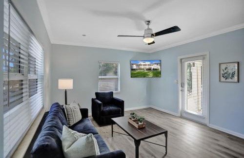Hendricks and Venice Isles Apartment | Beach Isles Modern 1BR Apartment in Fort Lauderdale