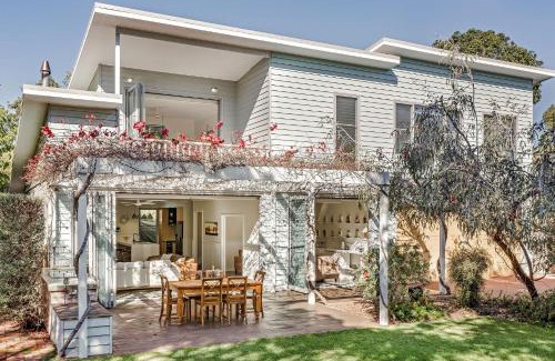 Dunsborough House | Beach Life on Beach