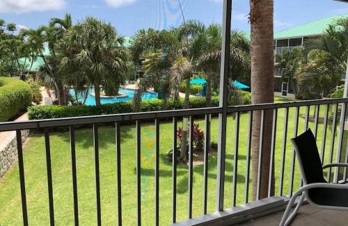 Seven Mile Beach Apartment | Beach Living at Plantation Village BLGS