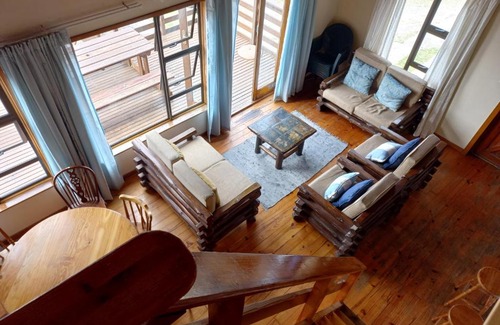 Port Alfred Ski Chalet | Beach living holiday home