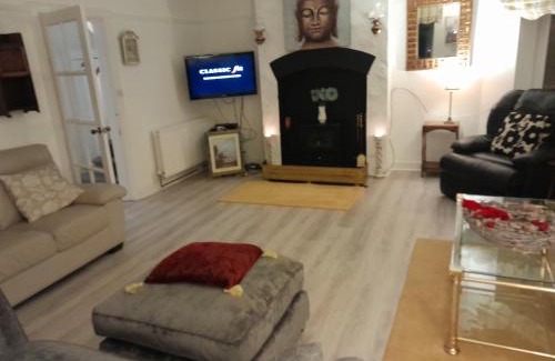 Portballintrae House | Beach lodge Stunning Sea Views