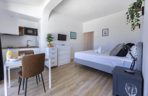 Funchal Apartment | Beach Lovers Duplex & Studio by Seewest