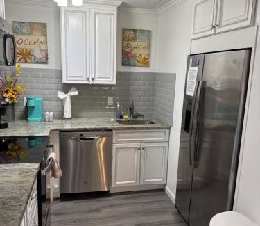 Windy Hill Apartment | Beach Lovin/1 BR, handicap access, pets ok