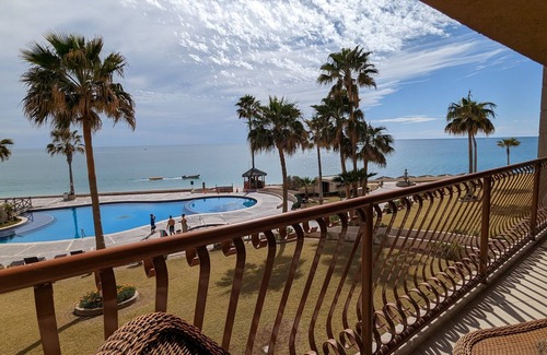 La Choya Condo | Beachfront, Pool/HotTub, Gym, FastWifi, Netflix, Amazon, Kid Friendly