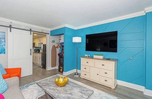 Calabash Condo | Beach'n 1BR Ocean Front Condo Arcades Fireplace