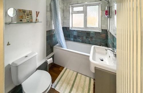 Margate House | Beach Oasis Cottage - Uk48530