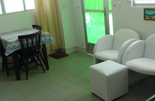Quatro Ilhas Apartment | BEACH OF 4 ISLANDS BOMBINHAS APARTMENT WITH 01 BEDROOM 60M FROM THE BEACH AIR WIFI