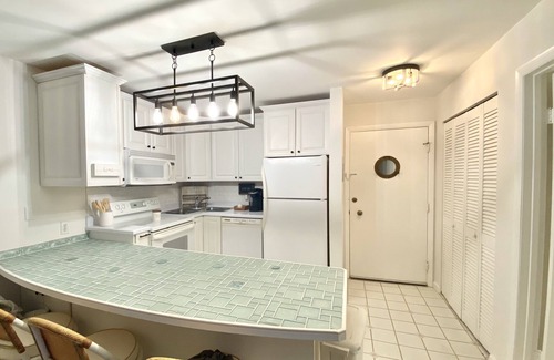Fort Pierce Villa | Beach paradise found! “Heavenly Views” 1/1 villa steps away from beach and pool.
