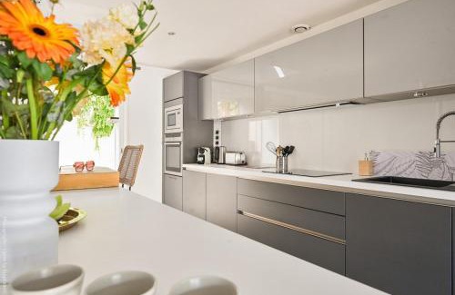 8th Arrondissement House | Beach, Quiet, Sea 200 m, Private Terrace
