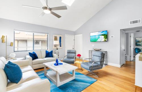 Siesta Key Village Ski Chalet | Beach Rd, 300ft to Beach Access & 500ft to Siesta Key Village, 2bdr