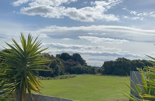 Papamoa Beach House | Beach rental. Peace and Tranquility