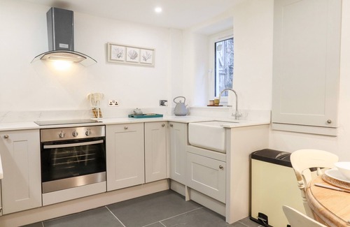 Hele Cottage | Beach Road House