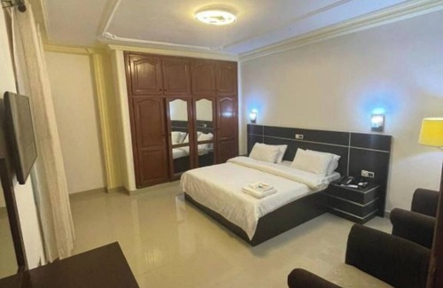 Littoral Department Apartment | Beach Sand Hotel & Resort, Cotonou Standard King Room 8