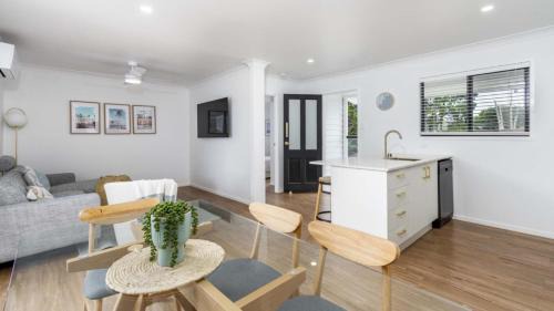 Bongaree House | Beach Shack Bongaree