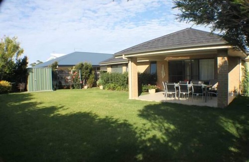 Tomakin House | Beach Side @ Tomakin