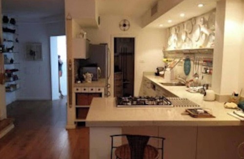 Tel Aviv Promenade Cottage | Beach spacious cottage