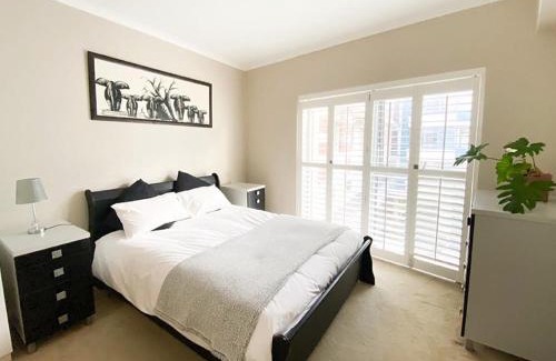 Muizenberg House | Beach Stays Apartment