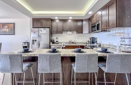 Playa Encantada Condo | Beach&Sun-JollaExcellence-IndoorPool&BeachAccess